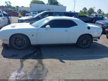 Dodge Challenger III 2023 Dodge Challenger RT Scat Pack 2023 6.4l 6.4 Benzyna 485KM, zdjęcie 2