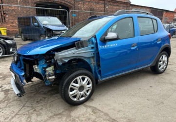 Dacia Sandero II Hatchback 5d Facelifting 1.5 Blue dCi 95KM 2019 Dacia Sandero Cena Brutto 1.5 Diesel 95KM, zdjęcie 2