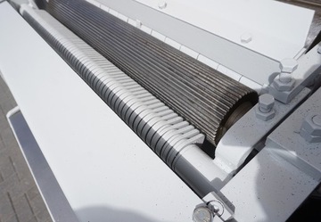 GRUBOŚCIÓWKA STRUGARKA GRUBIARKA JAROMA DSMD 60 WAŁ: 640mm silnik: 7,5kW