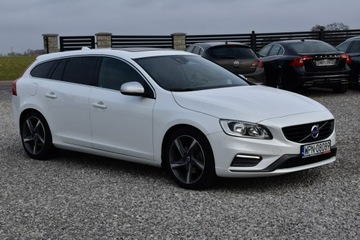 Volvo V60 I Kombi Facelifting 2.0 D3 DRIVE-E 150KM 2015 Volvo V60 2,0D3 150KM R-Design Skóra Led szyber, zdjęcie 25