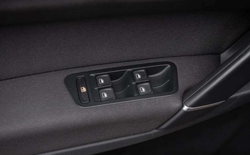 Volkswagen Golf Sportsvan Sportsvan 1.6 TDI BlueMotion 110KM 2014 Volkswagen Golf Sportsvan 1.6TDI 110KM NaVi Panorama Pdc ALu Po Serwisie G, zdjęcie 16