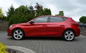Seat Leon IV Hatchback 1.5 eTSI (MHEV) 150KM 2021 Seat Leon 1,5 TSI 150 KM FR Full Led AMBIENTE Nawigacja Virtual tacho 1.5, zdjęcie 2