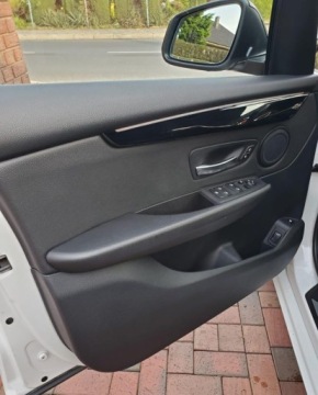 BMW Seria 2 F22-F23-F45-F46 2018 BMW Seria 2 218 benz ,performance ,salon polska,225 koni ,hybryda plug in, zdjęcie 12