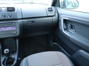 Skoda Fabia II Hatchback Facelifting 1.2 TSI 85KM 2014 Skoda Fabia 1.2 TSI, Salon Polska, Serwis ASO, zdjęcie 7