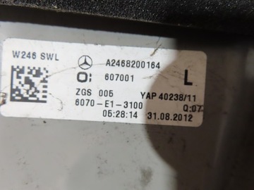 MERCEDES B TŘÍDA W246 SVĚTLO LEVÝ ZADNÍ A2468200164