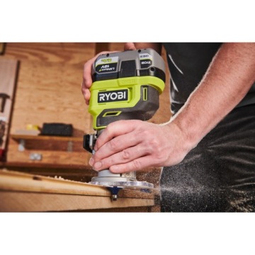 Фрезерный станок RYOBI RTR18-0