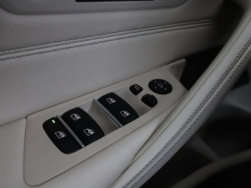 BMW Seria 5 G30-G31 Limuzyna 520d 190KM 2017 BMW 520 4x4 automat full LED skóra navi kamera i, zdjęcie 36