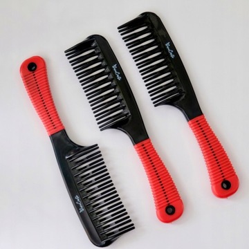 Расческа DENI CARTE для распутывания волос.