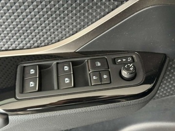 Toyota C-HR I Crossover 1.8 Hybrid 122KM 2018 Toyota C-HR 1.8HSD 122KM Team-Deutschland LED Kamera Navi SSU 1.8, zdjęcie 31