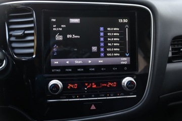 Mitsubishi Outlander III SUV PHEV Facelifting 2020 2.4 PHEV 224KM 2021 Mitsubishi Outlander 2.4 PHEV, 4X4, Automat, zdjęcie 12