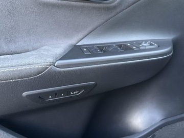 Toyota C-HR II SUV Plug-In 2.0 Hybrid Dynamic Force Plug-in  223KM 2024 Toyota C-HR 2.0 PHEV Executive 2.0 PHEV Executive|, zdjęcie 18