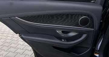 Mercedes Klasa E W214 Sedan 2.0 220d 197KM 2023 Mercedes-Benz Klasa E 4Matic AMG Line SalonPL Distonic CarPlay Android Aut, zdjęcie 23