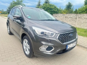 Ford Kuga II SUV Facelifting 2.0 TDCi 180KM 2019 Ford Kuga Vignale 2.0 TDCi AWD 180KM 2019r Bogata i komfortowa wersja!