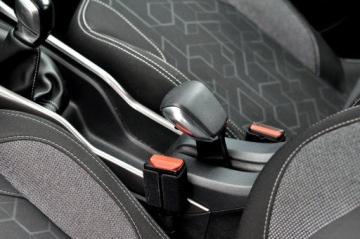 Peugeot 2008 I SUV Facelifting 1.2 PureTech 82KM 2017 Peugeot 2008 _1.2 82 KM Lift Navi Led Klimatronik, zdjęcie 15