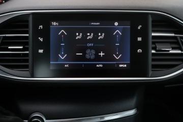 Peugeot 308 II SW Facelifting 1.5 BlueHDI 130KM 2019 Peugeot 308 1.5 BlueHDi, Salon Polska, zdjęcie 16