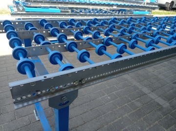 Przenośnik rolkowy stół rolkowy rolki podające super stan 3m x 7 szt.