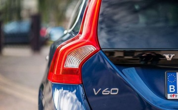 Volvo V60 I Kombi Facelifting 2.0 D4 DRIVE-E 181KM 2015 Volvo V60 Volvo V60 D4 Ocean Race 2.0 Diesel 181KM, zdjęcie 8