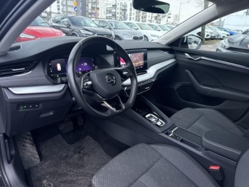 Skoda Octavia IV Kombi 2.0 TDI 150KM 2022 Skoda Octavia 2.0 TDI 150KM DSG Hak El. Fotele FV2, zdjęcie 11