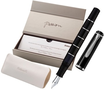 CZARNE PIÓRO Z TŁOCZKIEM PELIKAN CLASSIC M215 F OBRĘCZE