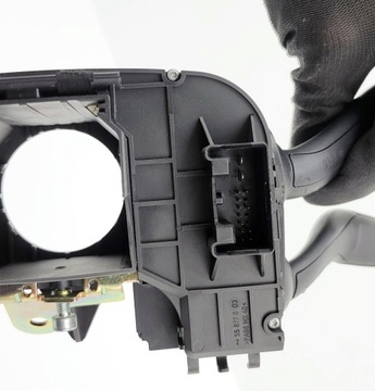 AUDI A4 B6 B7 MINCE PŘEPÍNAČ TEMPOMAT 8E0953549L KOMBI
