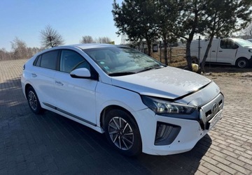 Hyundai IONIQ Electric Facelifting Elektryczny 136KM 2021 Hyundai IONIQ Electric 1 rej. 2022r Infinity navi kamera Elektryczny