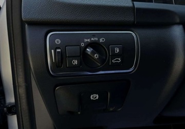 Volvo V60 I Kombi Facelifting 2.0 D4 DRIVE-E 190KM 2016 Volvo V60 D4 190KM BEZWYPADKOWY automat gwarancja 2.0 Diesel, zdjęcie 30