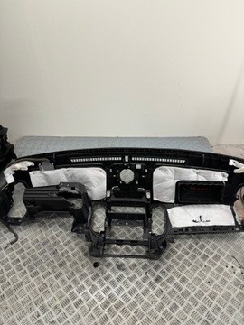 KOKPIT DESKA ROZDĚLOVAČE MITSUBISHI PAJERO IV 07- GB