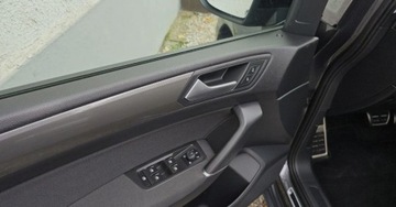 Volkswagen Touran III 2.0 TDI 150KM 2020 Volkswagen Touran 2,0 TDI 150 KM NAVI Full LED automat 7 osob OPLACONY, zdjęcie 6