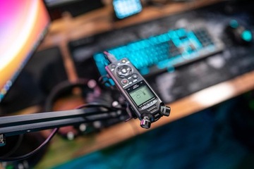 Профессиональный цифровой диктофон, направленный микрофон OM System LS-P5