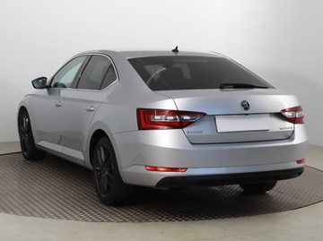 Skoda Superb III Liftback 2.0 TDI 150KM 2018 Skoda Superb 2.0 TDI, Salon Polska, Automat, Navi, zdjęcie 3