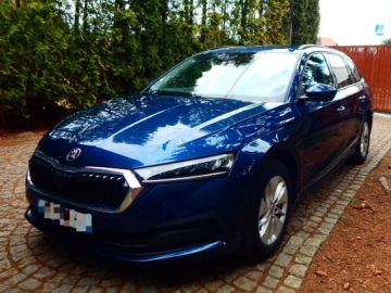 Skoda Octavia IV Kombi 2.0 TDI 115KM 2022 Skoda Octavia IV 2022 kombi 2.0 TDI DSG bezwypadkowy ładny kolor F Vat 23%