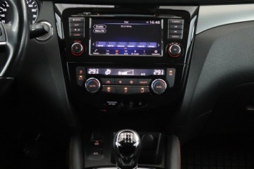 Nissan Qashqai II Crossover Facelifting 1.3DIG-T 140KM 2019 Nissan Qashqai 1.3 DIG-T, Salon Polska, zdjęcie 11