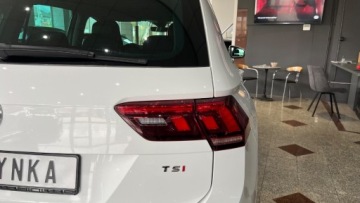 Volkswagen Tiguan II SUV 1.4 TSI 125KM 2018 Volkswagen Tiguan Bardzo ladny stan 1.4 Benzyna 125KM, zdjęcie 17