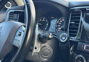 Mitsubishi Outlander III SUV Facelifting 2015 2.2 DI-D 150KM 2016 Mitsubishi Outlander 2,2 150KM AWD AUTOMAT 7os FullLED I wlasciciel Salon, zdjęcie 23