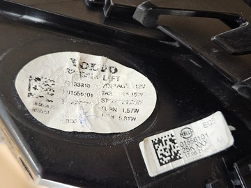 LEVÝ SVĚTLO SVĚTLOMET ZADNÍ LED VOLVO C40 BARVA 734