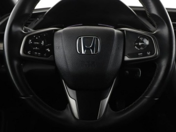 Honda Civic X Hatchback 5d 1.0 VTEC TURBO 126KM 2019 Honda Civic full LED navi klima auto grzane fotele, zdjęcie 20