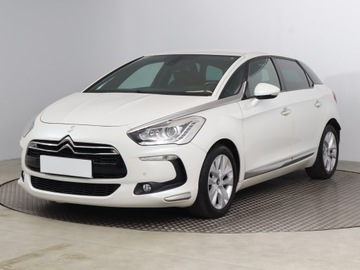 DS 5 Hatchback (Citroen) 2.0 Blue HDi 181KM 2014 Citroen DS5 2.0 BlueHDi, 178 KM, Automat, Navi, zdjęcie 1