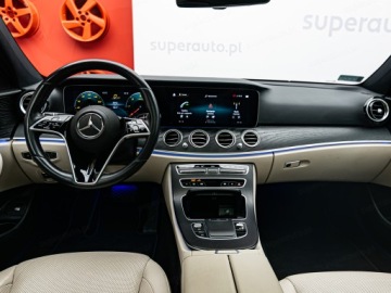 Mercedes Klasa E W213 Limuzyna Facelifting 2.0 220d 200KM 2022 MERCEDES-BENZ E Klasa 220 d 4-Matic 2.0 (200KM) 2022, zdjęcie 11