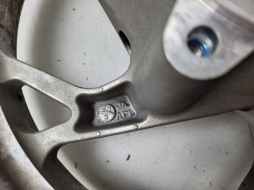 SUZUKI BURGMAN 400 K7 КОЛЕСО ПЕРЕДНИЙ ОБОД 14x3.00