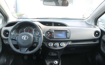 Toyota Yaris III 2018 Toyota Yaris Benzyna 72KM, zdjęcie 10