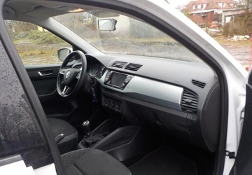 Skoda Fabia III Hatchback Facelifting 1.0 MPI 75KM 2019 Skoda Fabia Okazja Benzyna 75KM, zdjęcie 17
