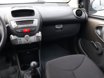 Toyota Aygo I Hatchback 5d Facelifting 1.0 VVT-i 68KM 2013 Toyota Aygo 1.0 VVT-i, Salon Polska, Klima, zdjęcie 7