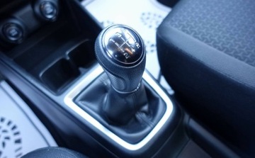 Suzuki Swift VI 2019 Suzuki Swift 1.2 90KM AllGrip 4x4 Biala perla Bezwypadkowy Niski przebieg, zdjęcie 20