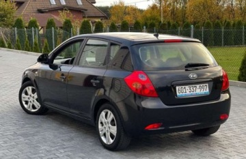 Kia Ceed I Hatchback 1.4 109KM 2008 Kia Ceed Kia Ceed 1.4 Benzyna 109 KM Klima 1.4 Benzyna 109KM, zdjęcie 4