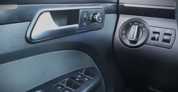 Volkswagen Touran II 2.0 TDI 140KM 2011 Volkswagen Touran (Nr.285) 2.0 TDI 7 osob Parktronik Hak Tempomat Klima Gw, zdjęcie 24