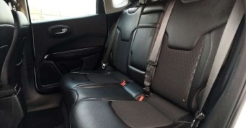 Jeep Compass II SUV 1.4 MultiAir 140KM 2018 Jeep Compass Jeep Compass 1.4 MultiAir Limited 1.4 Benzyna 140KM, zdjęcie 26