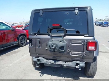 Jeep Wrangler IV 2022 Jeep Wrangler Unlimited Sahara 2022 3.0l 3.0 Diesel 260KM, zdjęcie 4