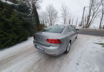 Volkswagen Passat B8 Limousine 2.0 TDI BlueMotion Technology 150KM 2015 Volkswagen Passat Volkswagen Passat 2.0 TDI (BlueMotion Technology) DSG Hi, zdjęcie 5