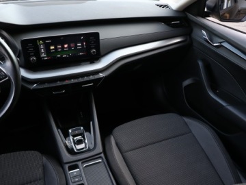 Skoda Octavia IV Liftback 1.5 TSI EVO 150KM 2021 Skoda Octavia 1.5 TSI e-tec, Salon Polska, zdjęcie 7