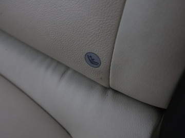 Volvo V60 I Kombi Facelifting 2.0 D2 DRIVE-E 120KM 2018 Volvo V60 FV23 2.0D Linje Svart Klimatyzacja, zdjęcie 34